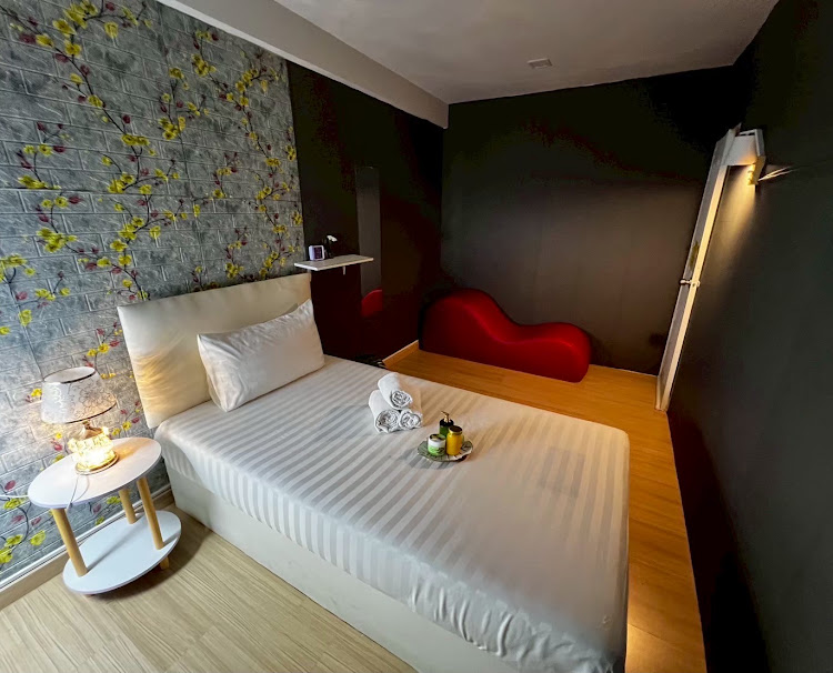 Kinnaree Spa treatment room with fresh linens and warm lighting